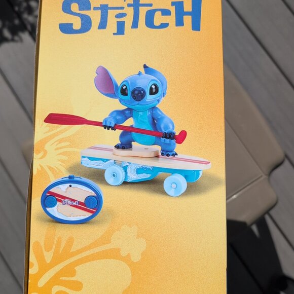 Disney's Surfer Stitch Remote Control R/C by Jada (Batteries not included) - Picture 5 of 8